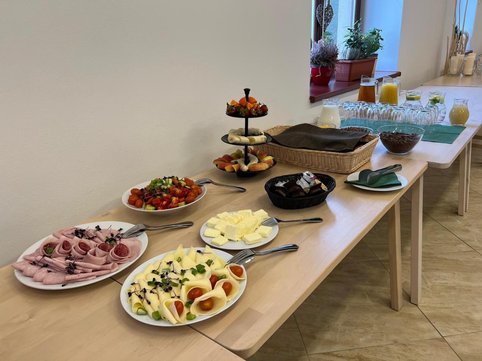 Hotel Zlechov Plumlov Εξωτερικό φωτογραφία