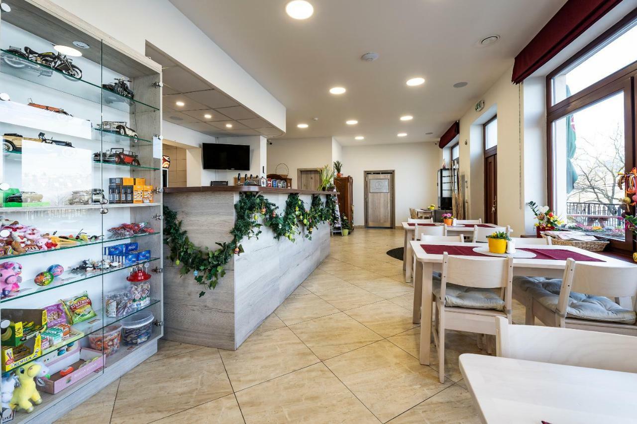 Hotel Zlechov Plumlov Εξωτερικό φωτογραφία