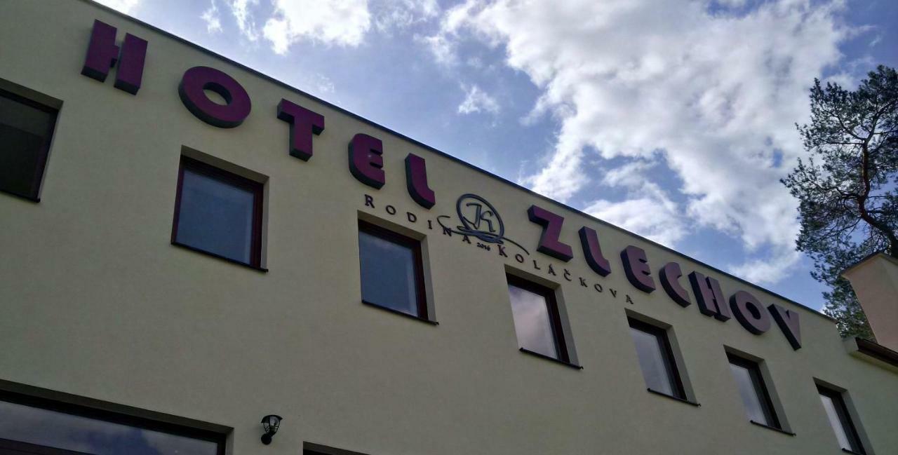 Hotel Zlechov Plumlov Εξωτερικό φωτογραφία