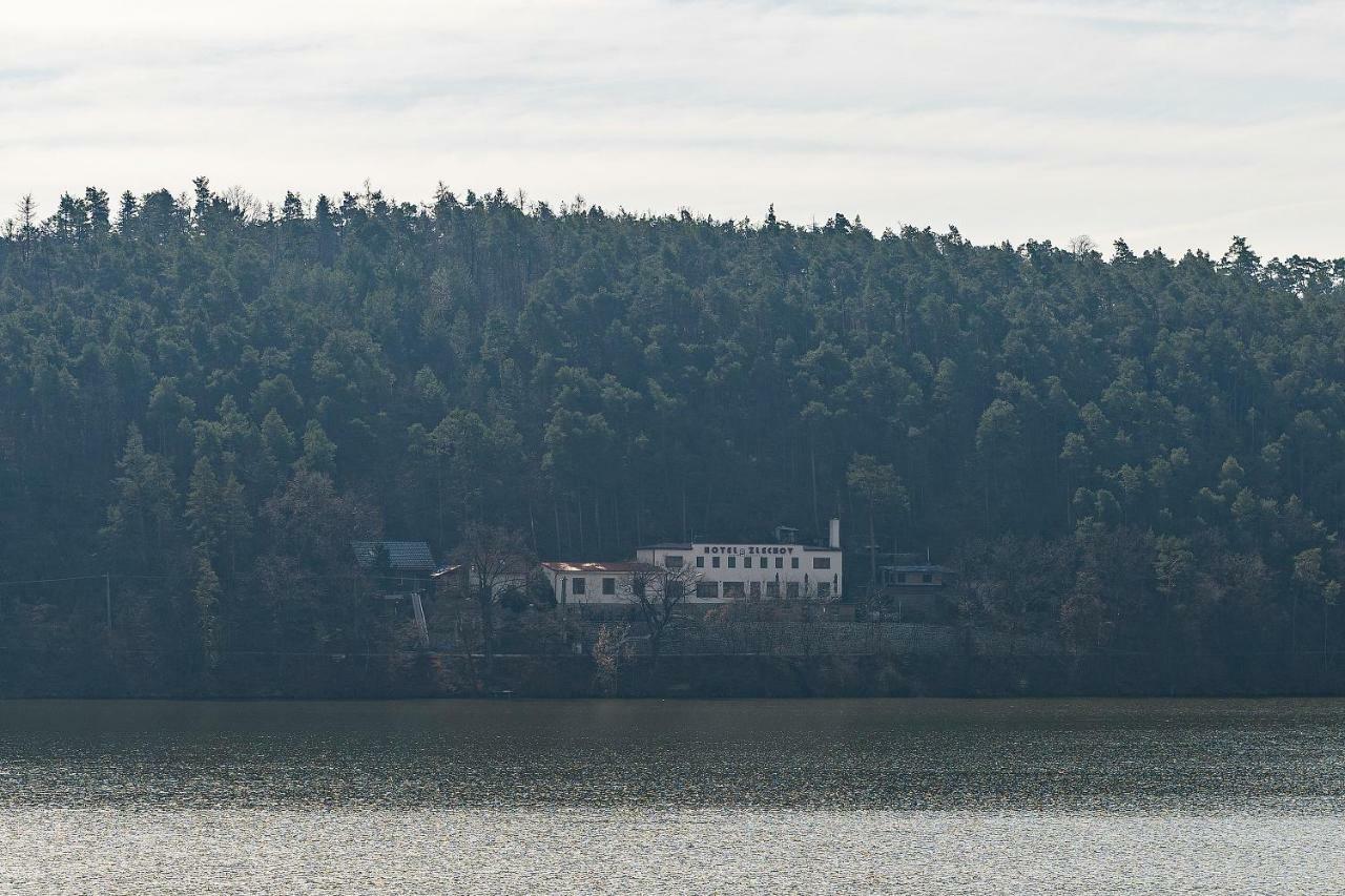 Hotel Zlechov Plumlov Εξωτερικό φωτογραφία