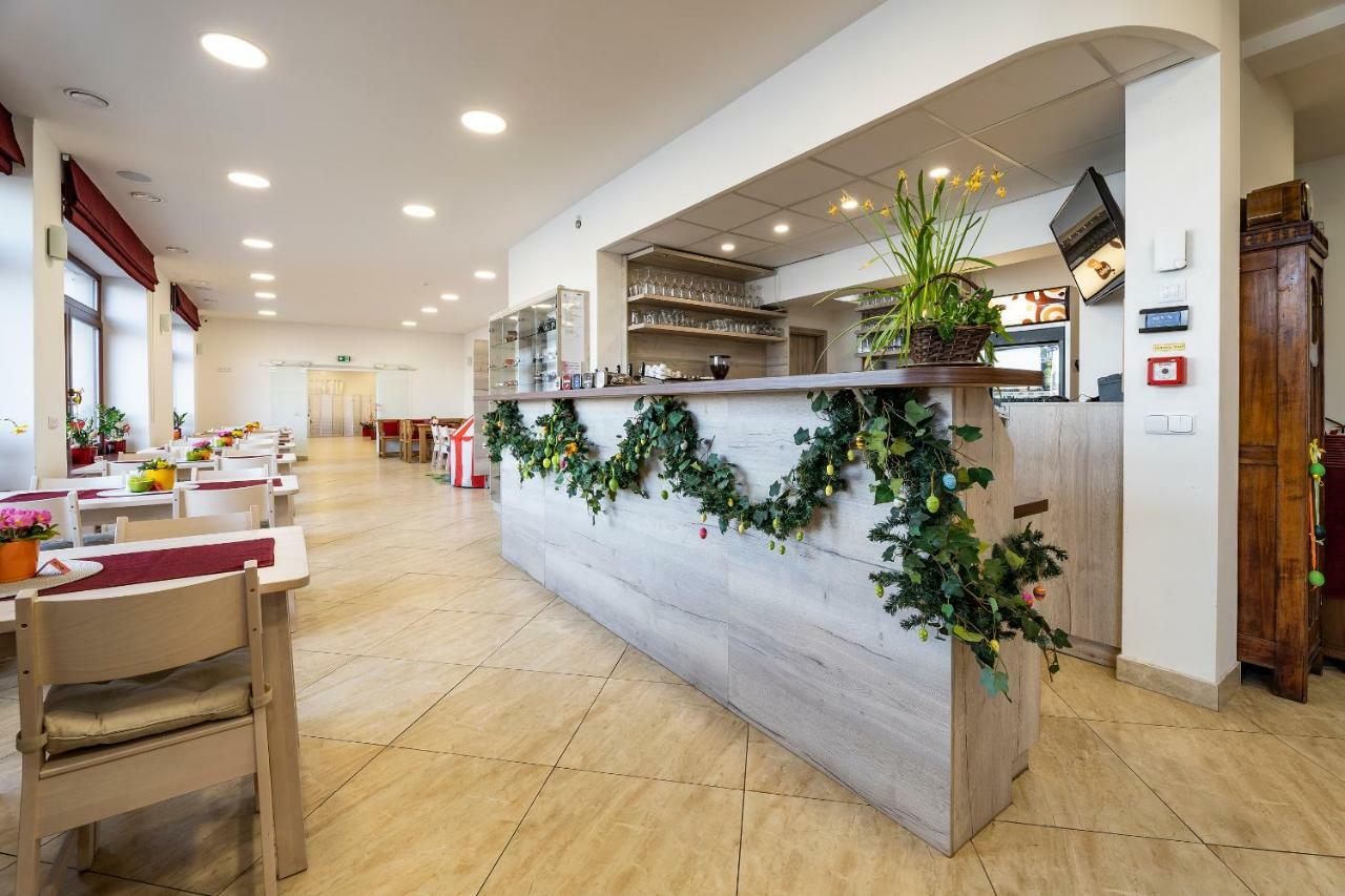 Hotel Zlechov Plumlov Εξωτερικό φωτογραφία