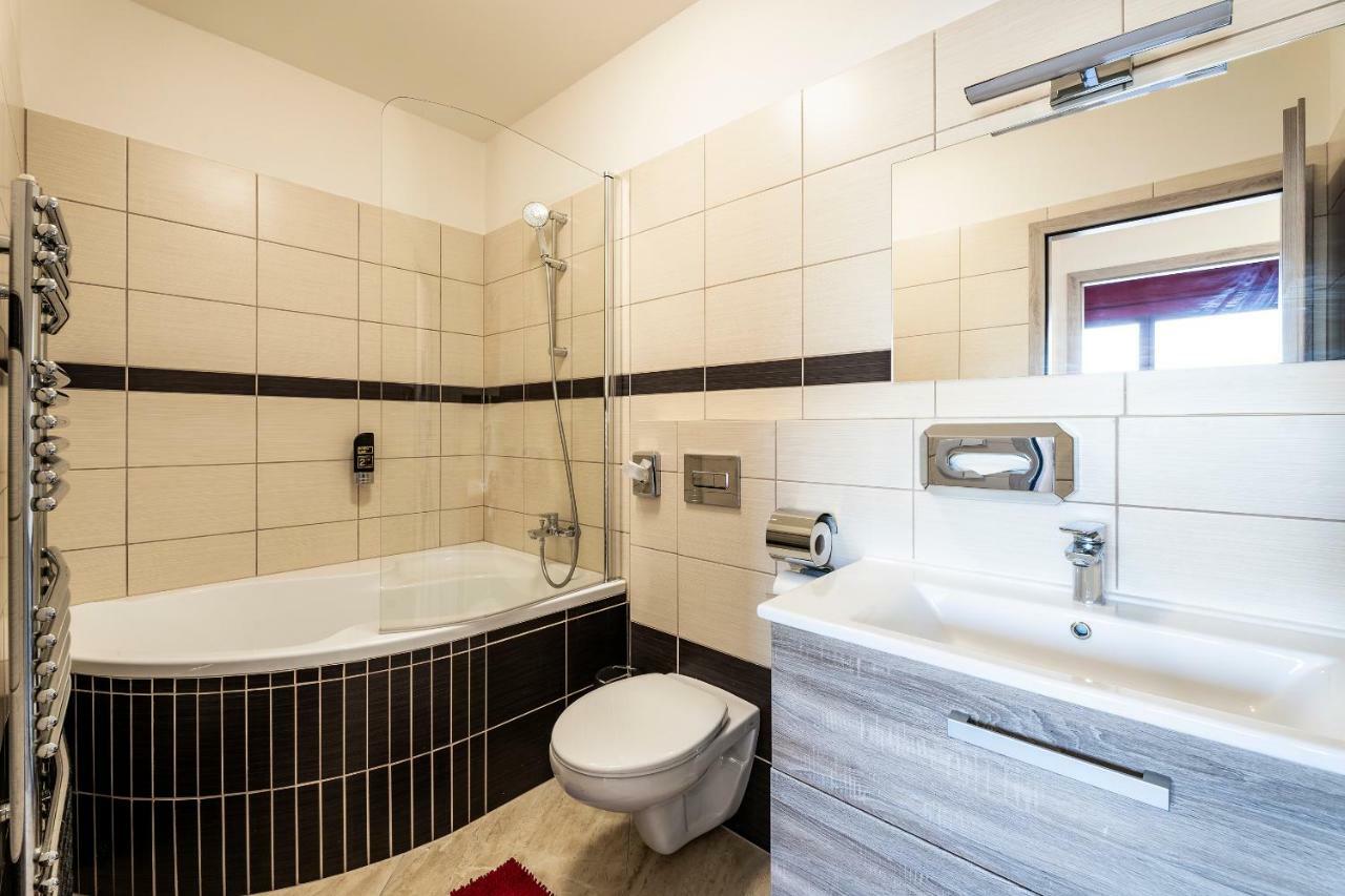 Hotel Zlechov Plumlov Εξωτερικό φωτογραφία